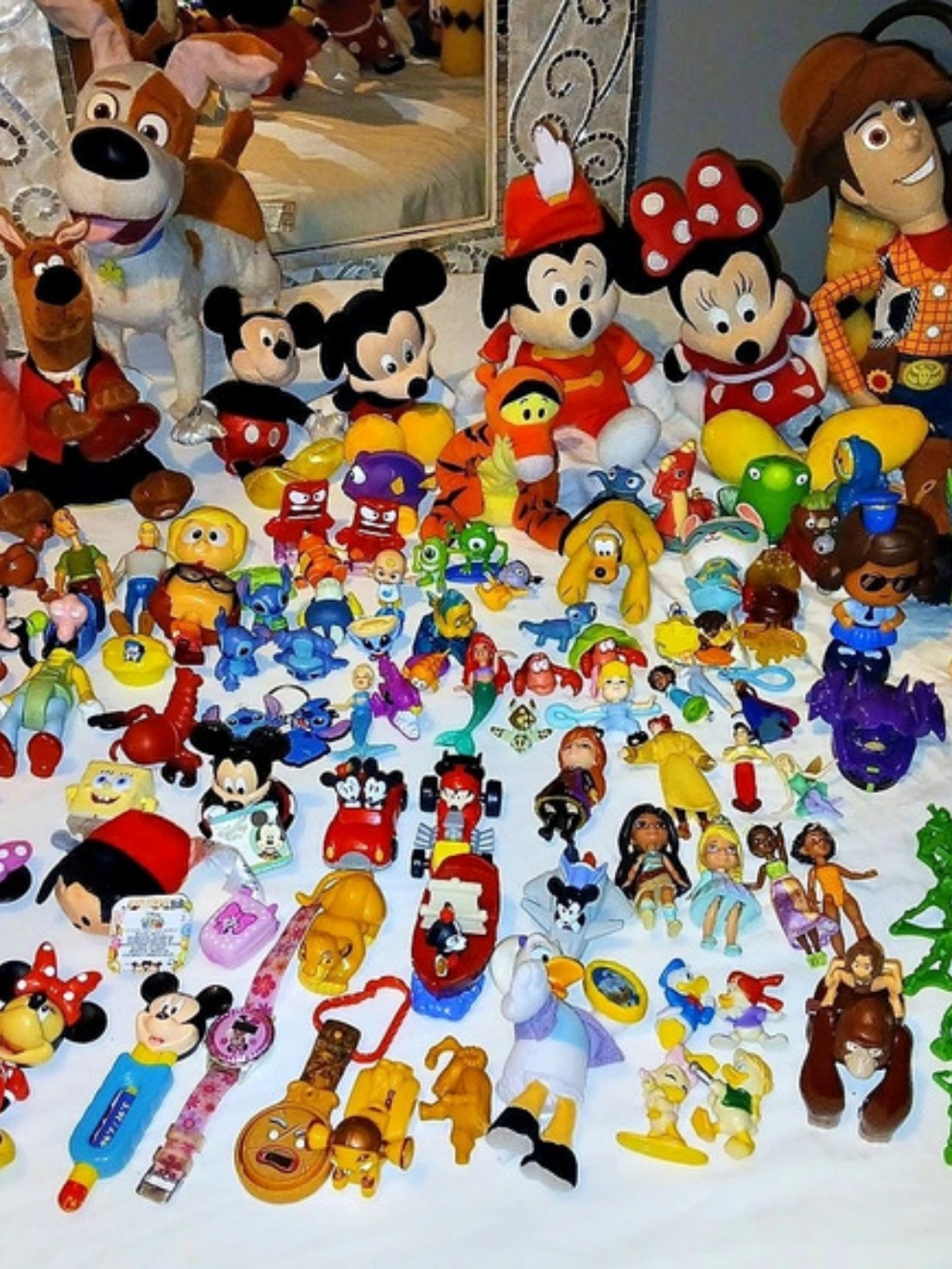 Disney Pixar Character Toy Figure Lot